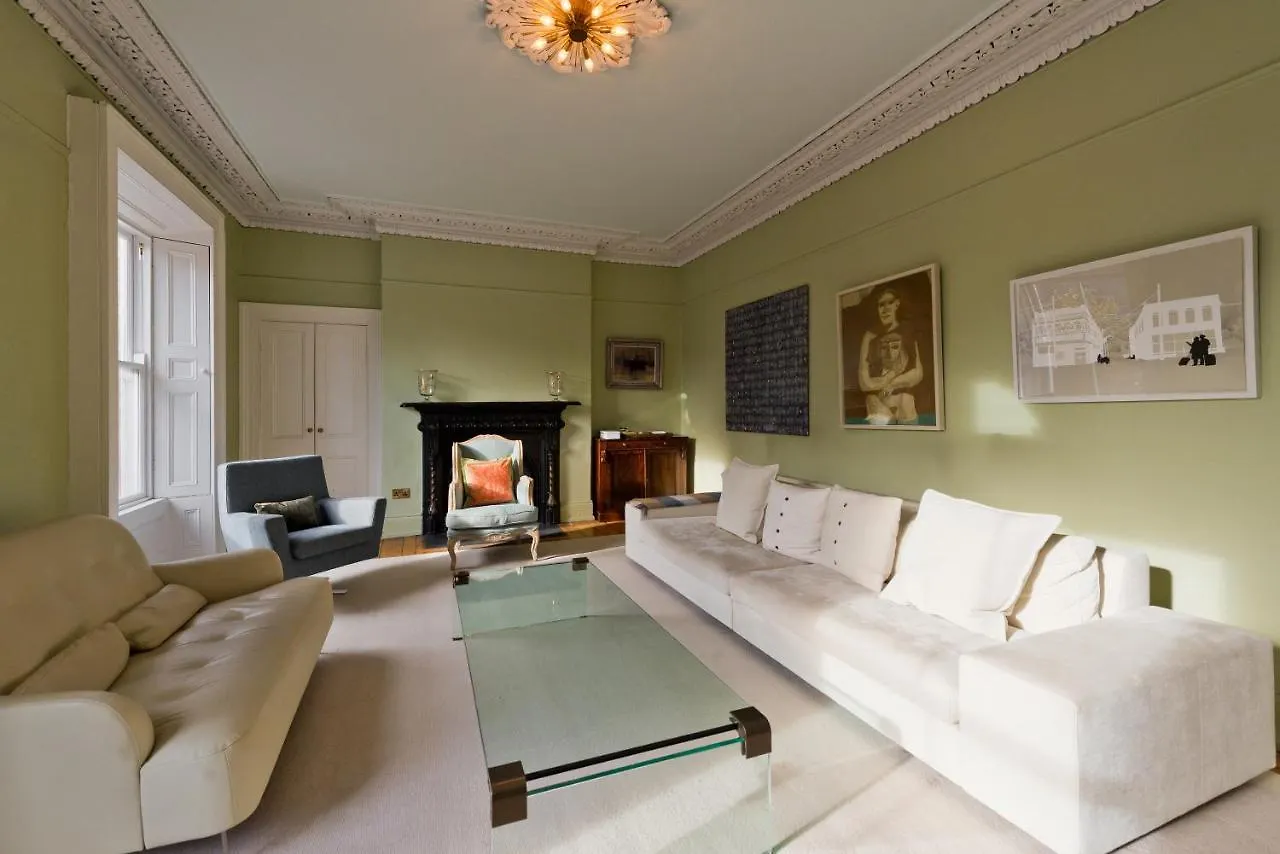 The James Joyce House - Hiphipstay Dublin 0*,